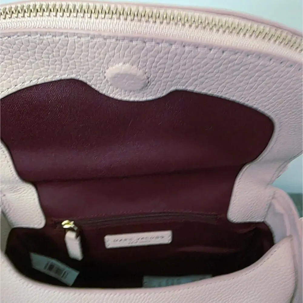 Marc Jacobs compact pebbled